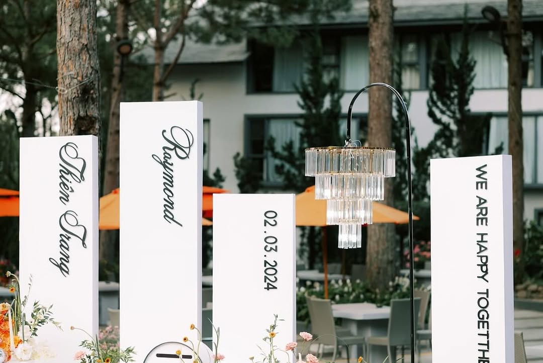 Mẫu Trang Trí Tiệc Cưới Đẹp Ngoài Trời Theo Phong Cách Fine Art Tại Đà Lạt - The Pine Wedding Planner