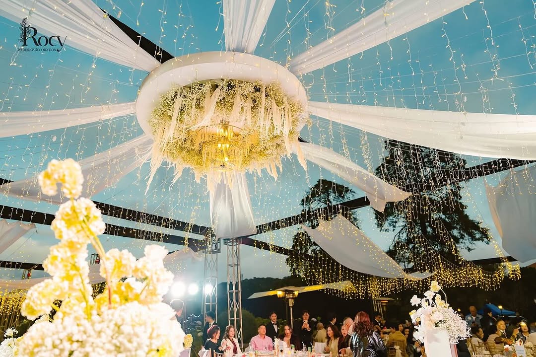 Bàn Gallery Tiệc Cưới Ngoài Trời Phù Hợp Địa Điểm Và Quy Mô Tiệc - The Pine Wedding Planner