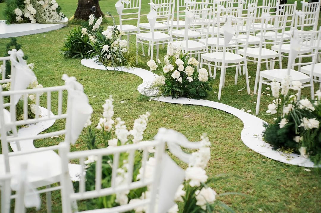 Xử Lý Sự Cố Ngày Cưới - Điều Phối Lễ Gia Tiên Truyền Thống Cho Cặp Đôi Việt - The Pine Wedding Planner