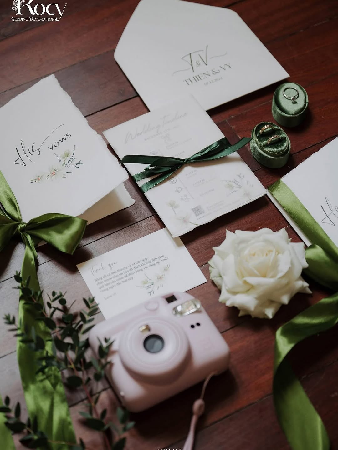 Bảng Chi Phí Đám Cưới Chi Tiết - Bàn Tiệc Cưới Fine Art Ngoài Trời Đà Lạt