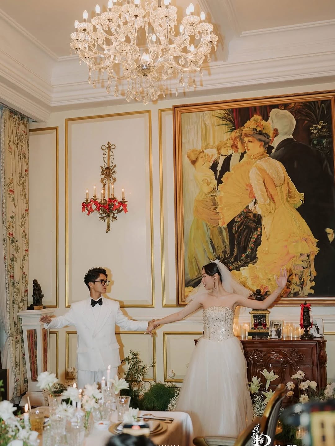 Chi Phí Thiệp Cưới Trong Không Gian Bàn Gallery Tiệc Cưới Fine Art Đà Lạt - The Pine Wedding Planner